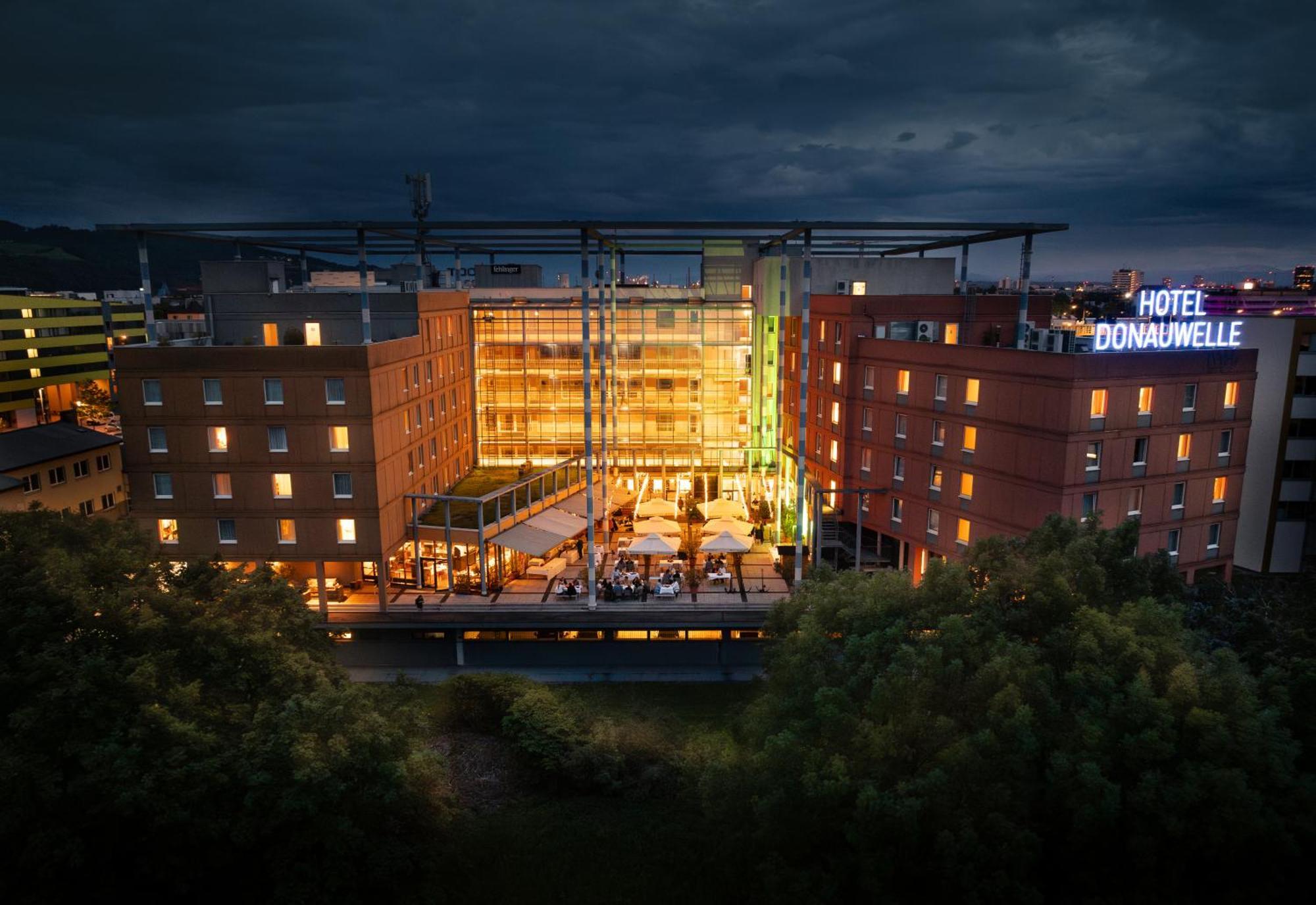 Trans World Hotel Donauwelle Linz Exterior photo