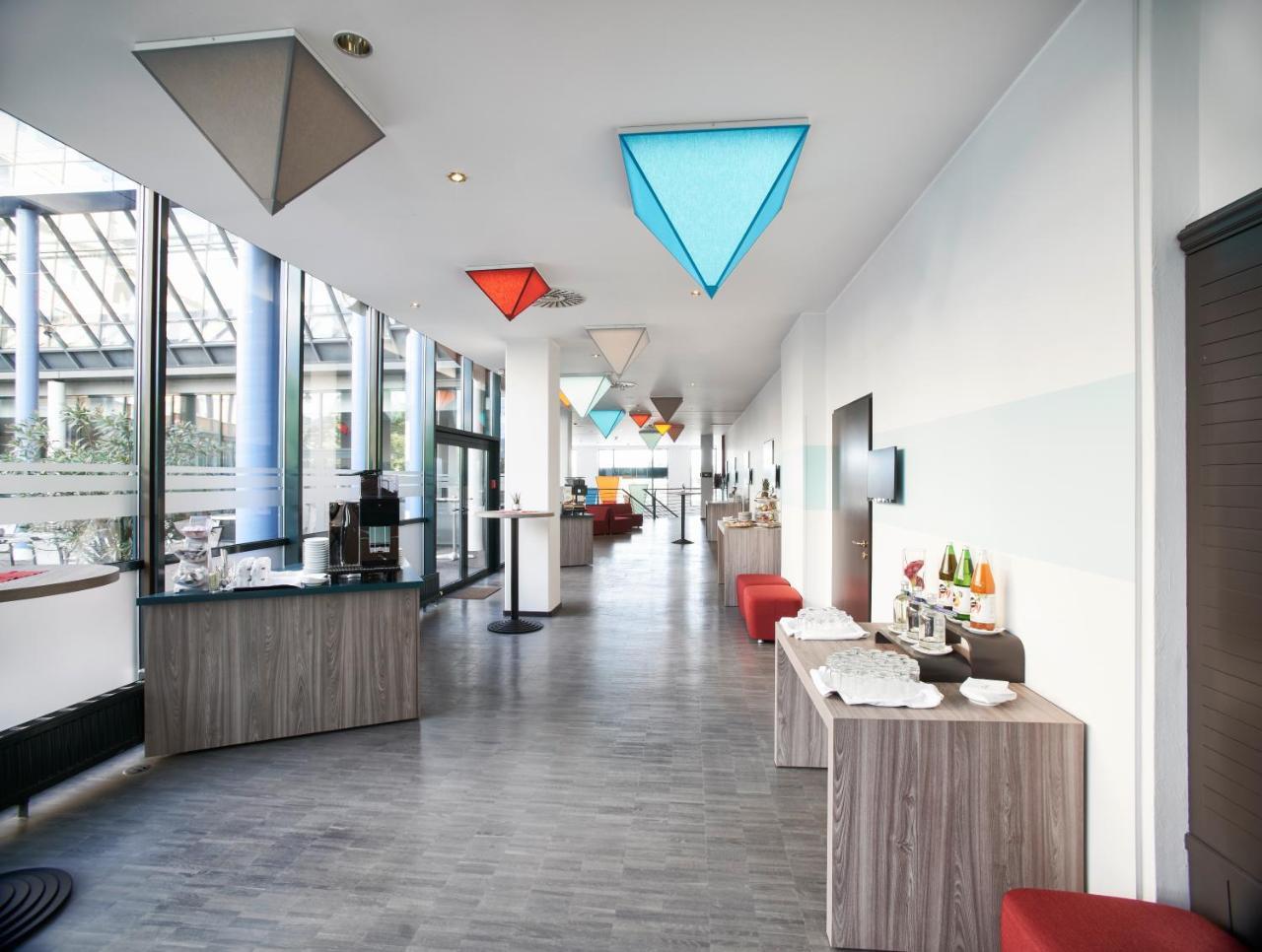 Trans World Hotel Donauwelle Linz Exterior photo